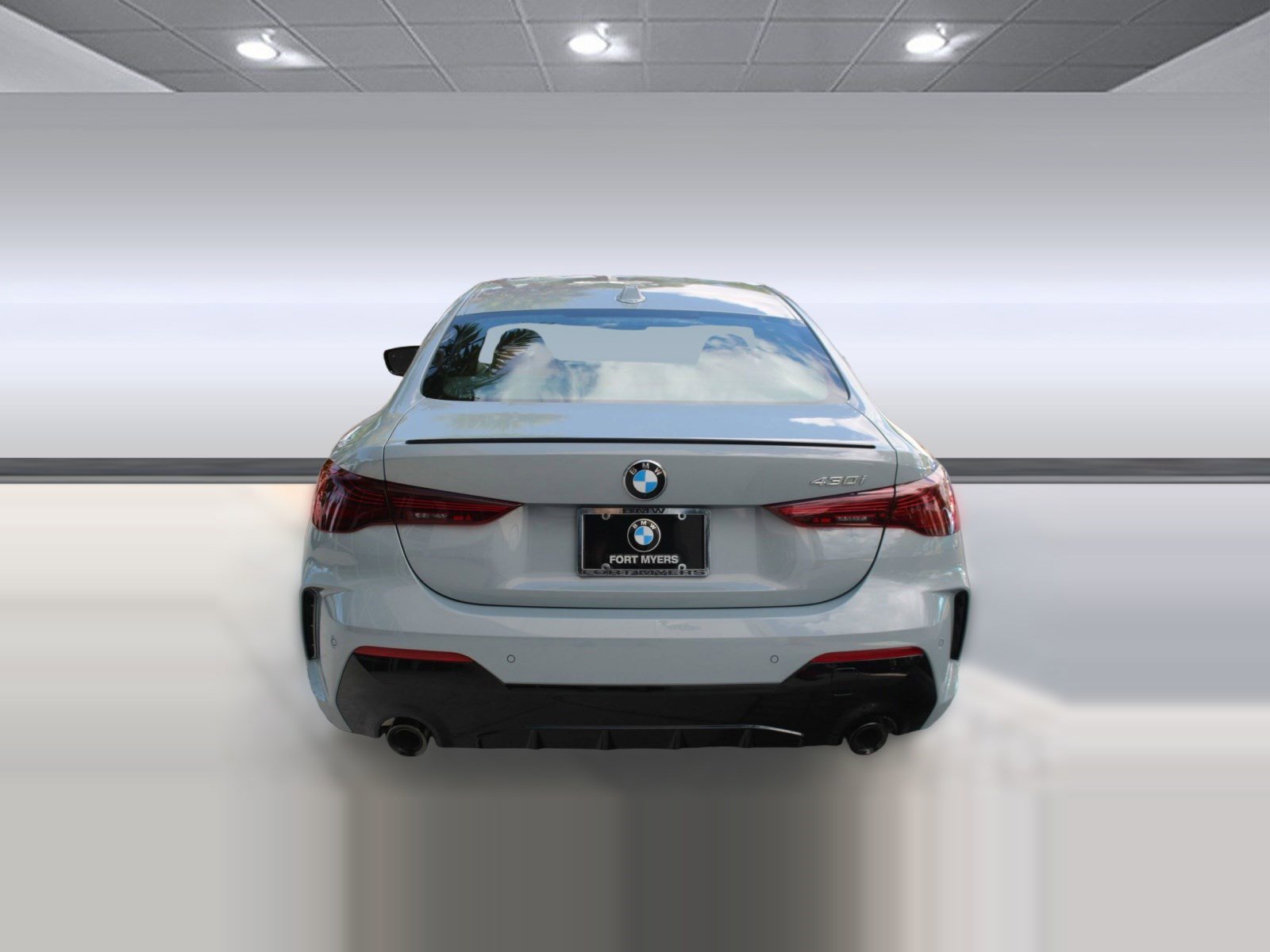 Used 2026 BMW 430i Coupe w/ M Sport Package RWD image 10