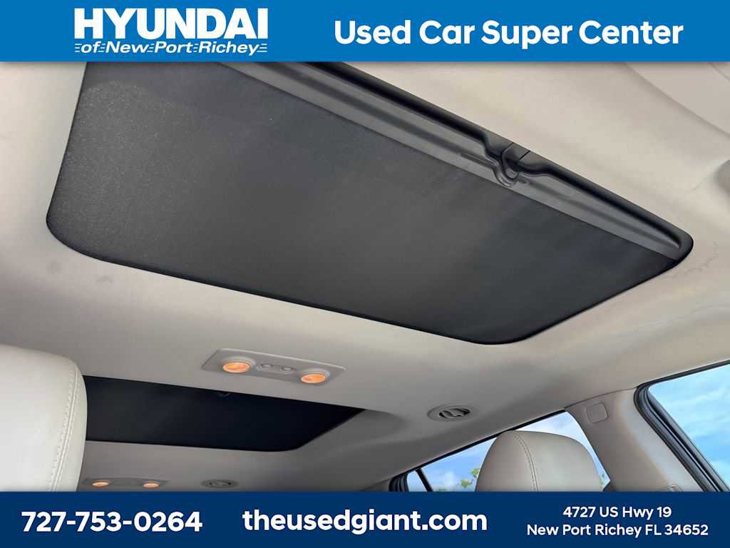 Used 2011 Buick Enclave CXL image 9