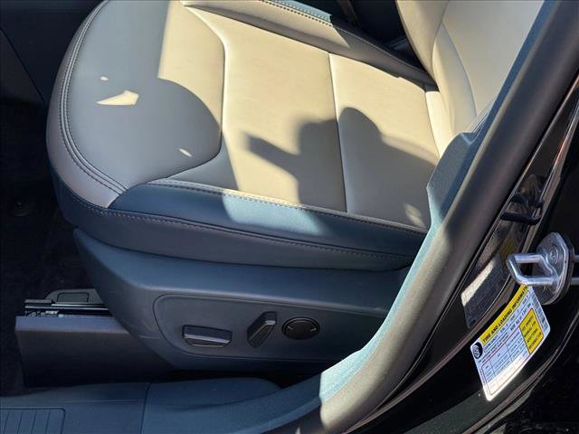 New 2025 Ford Maverick Lariat image 4