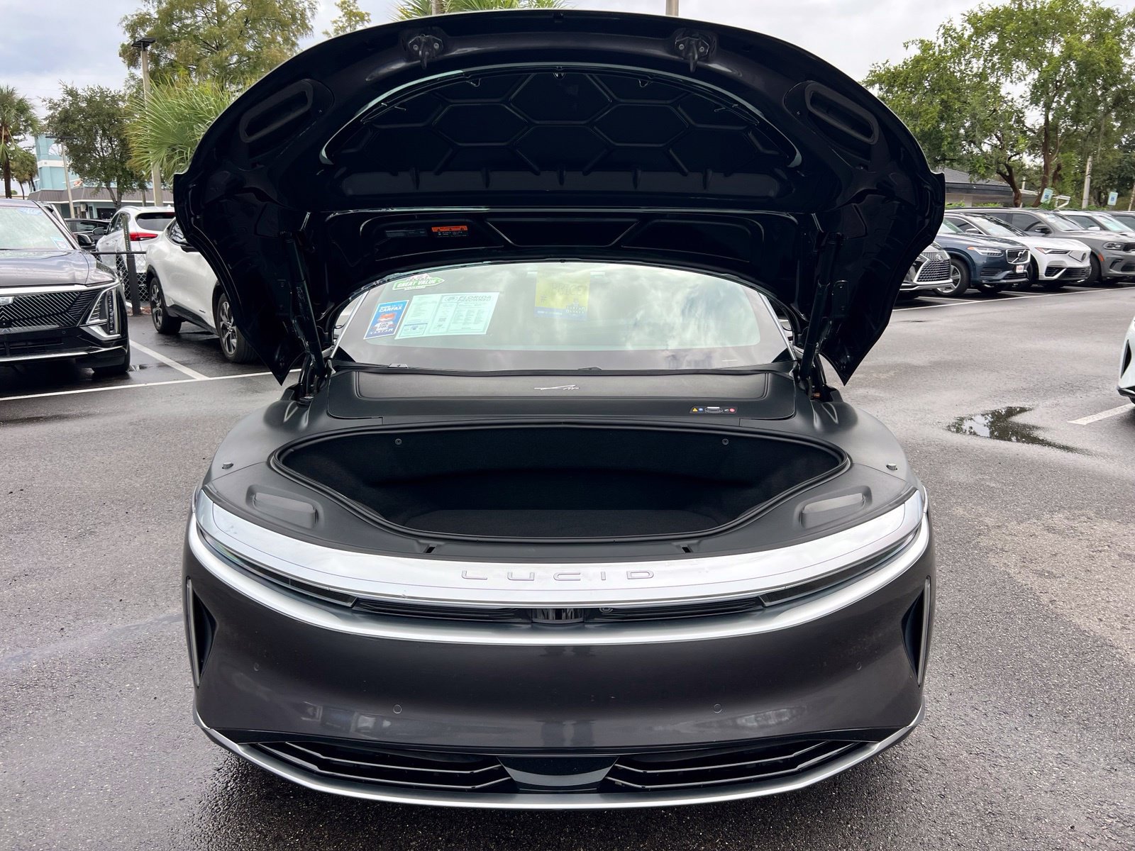 Used 2023 Lucid Air Touring AWD/4WD image 16