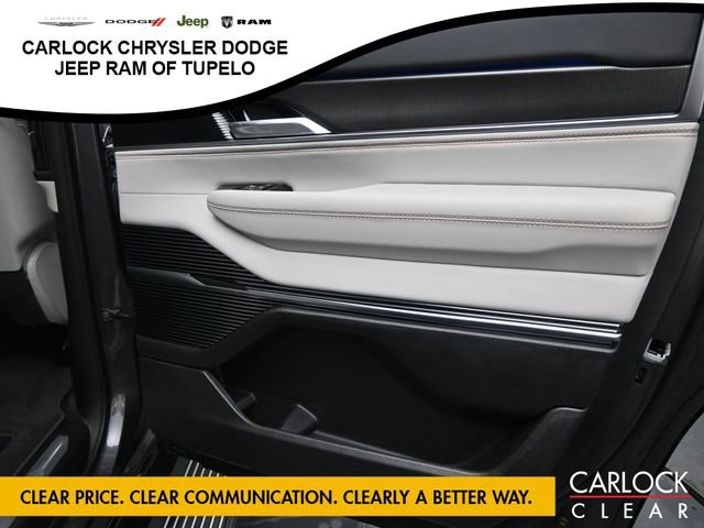 New 2026 Jeep Grand Wagoneer Summit AWD/4WD image 36