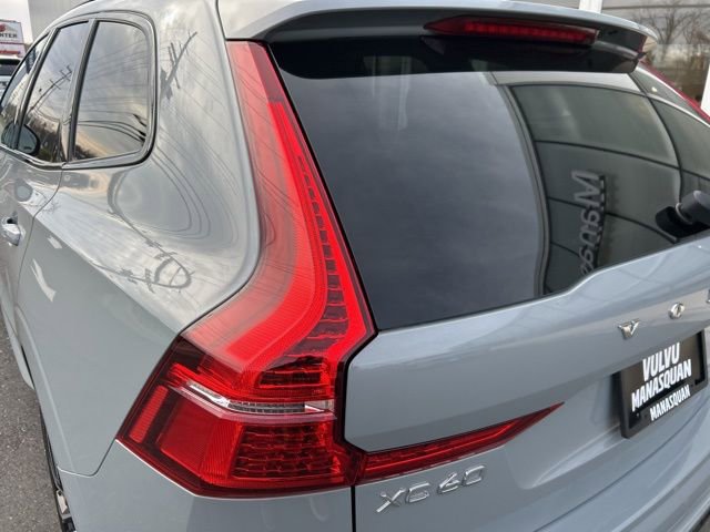 Certified 2025 Volvo XC60 B5 Plus image 10
