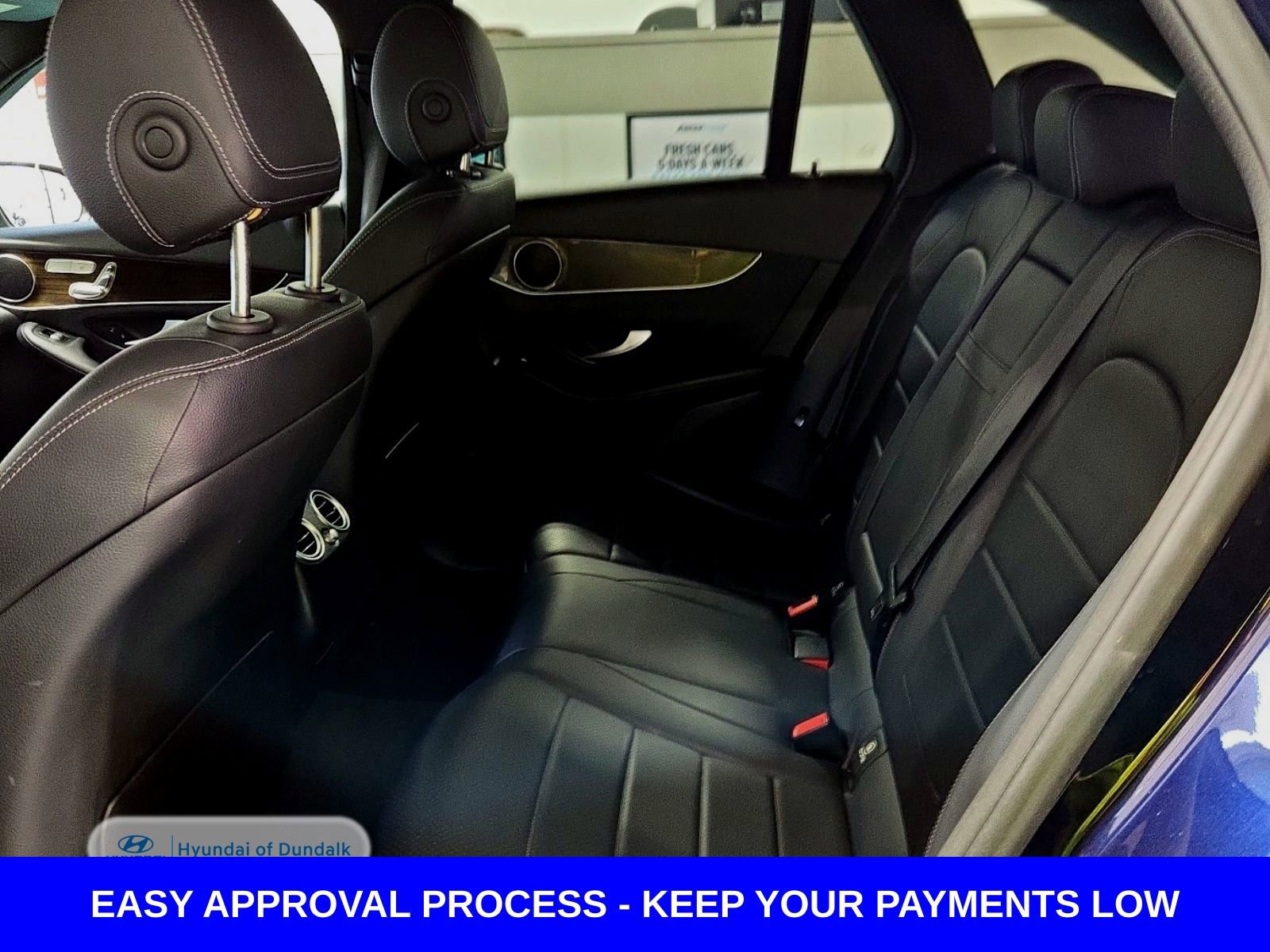 Used 2018 Mercedes-Benz GLC 300 4MATIC w/ Premium Package image 14