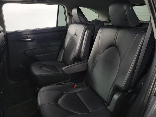 Used 2026 Toyota Highlander XLE AWD/4WD image 15