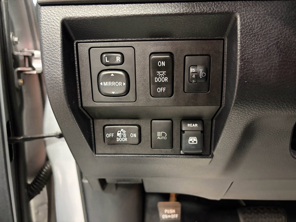 Used 2018 Toyota Tundra SR5 w/ TRD Off Road Package image 15