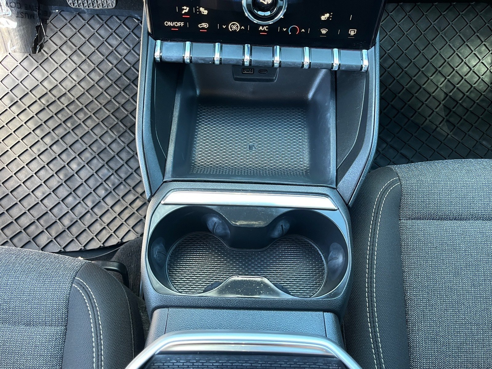 Used 2026 GMC Terrain Elevation w/ Technology Package II FWD image 27