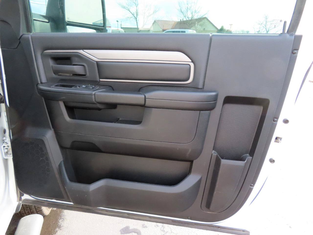Used 2024 RAM 3500 Tradesman AWD/4WD image 24