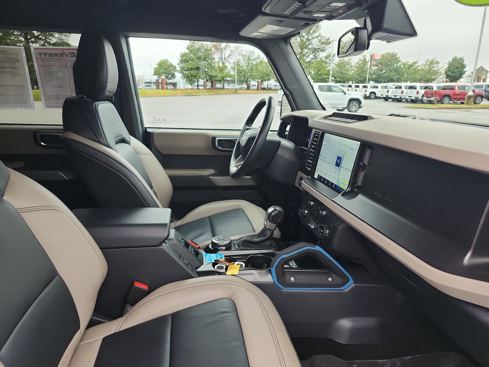Used 2023 Ford Bronco Wildtrak image 8