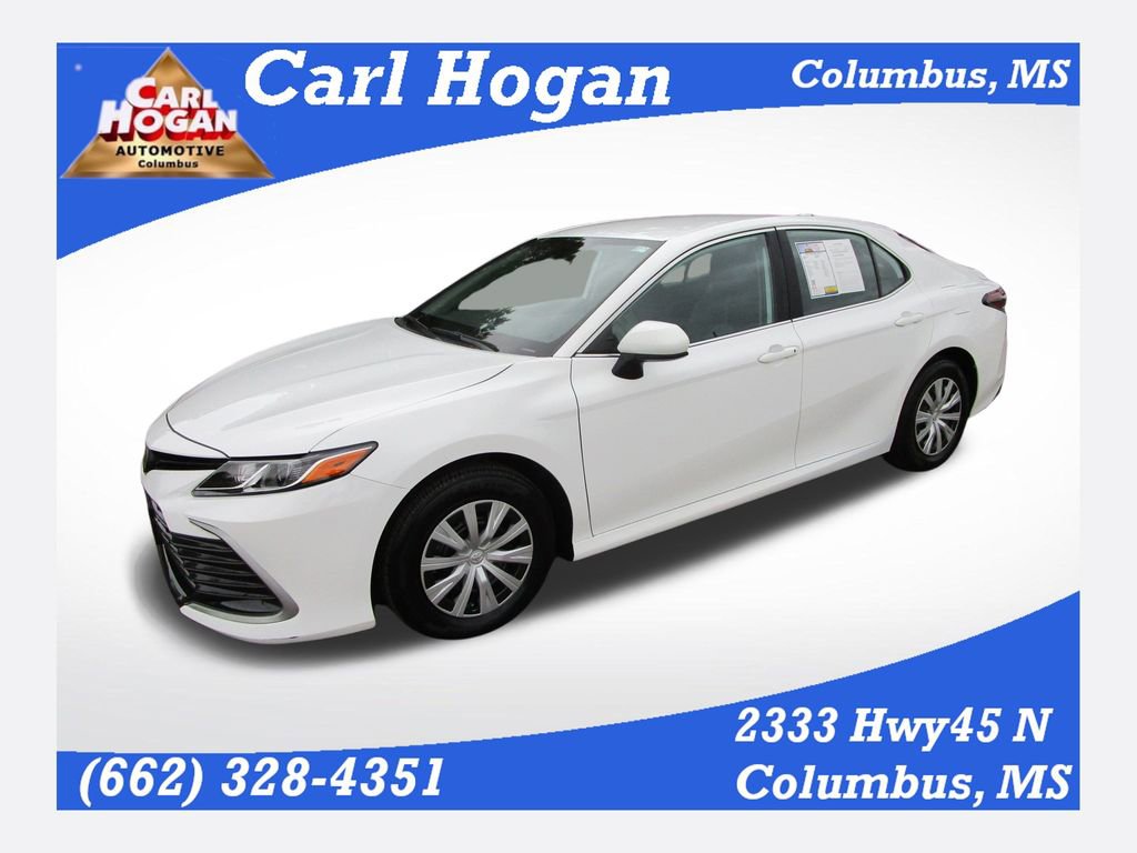 Used 2022 Toyota Camry LE image 1