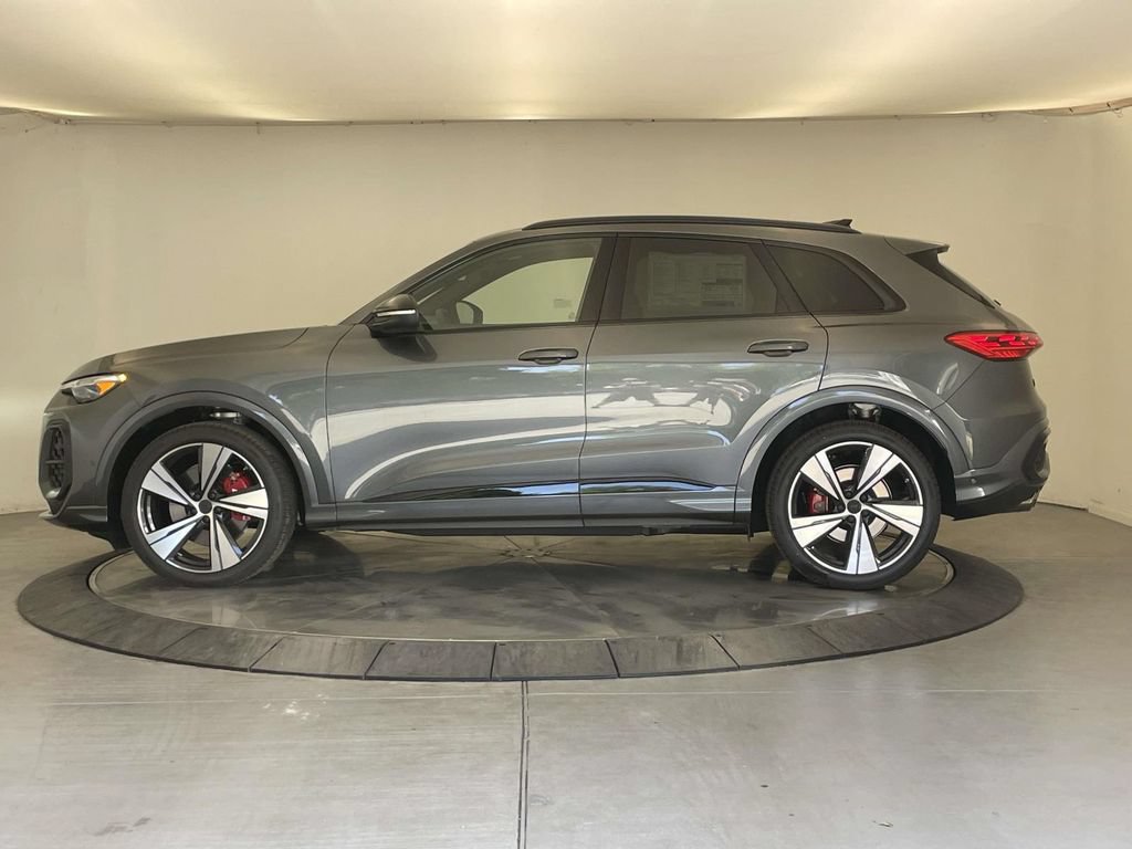 New 2026 Audi SQ5 Premium Plus AWD/4WD image 2