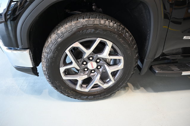 New 2026 GMC Sierra 1500 SLT w/ SLT Premium Plus Package AWD/4WD image 32