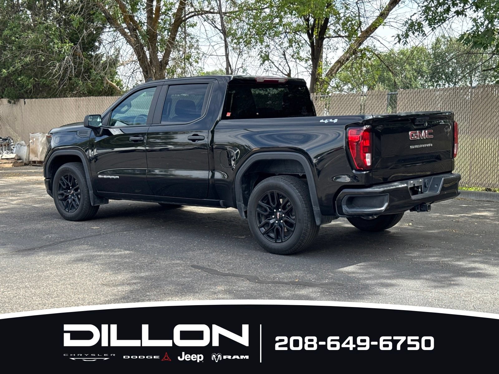 Used 2024 GMC Sierra 1500 Pro w/ Graphite Edition AWD/4WD image 3