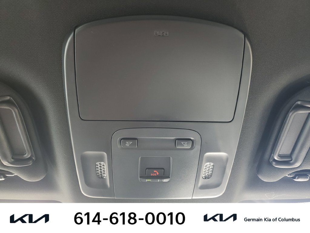Used 2026 Toyota Camry SE FWD image 32