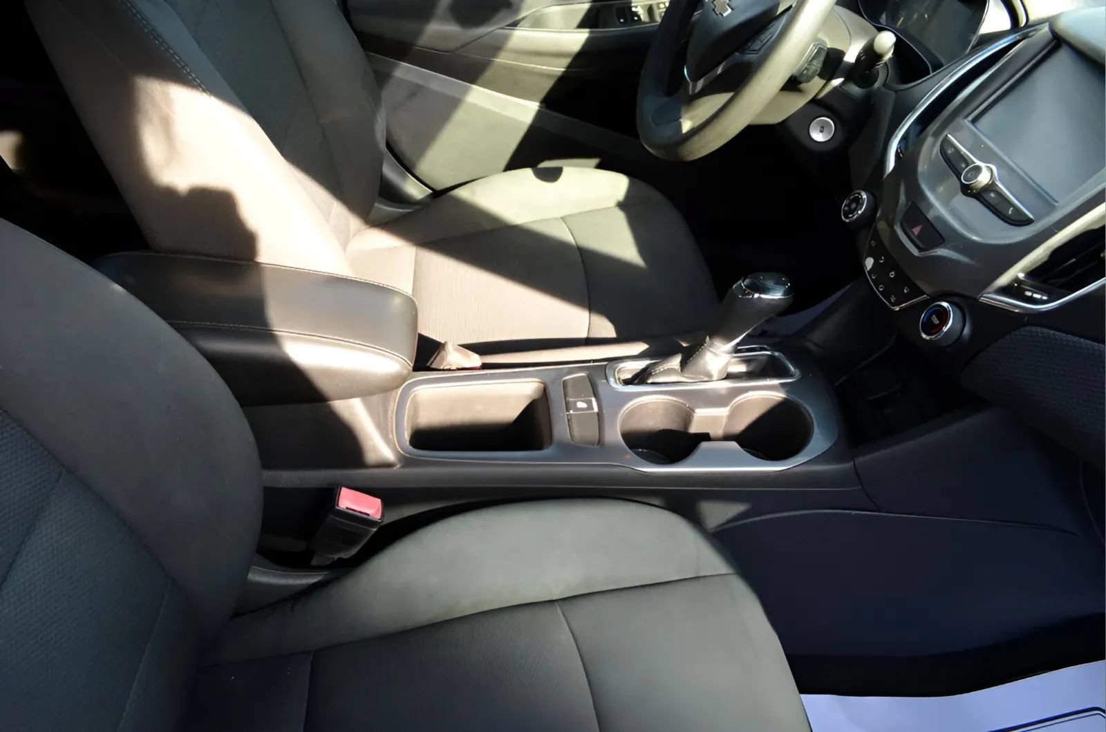 Used 2017 Chevrolet Cruze LT FWD image 17