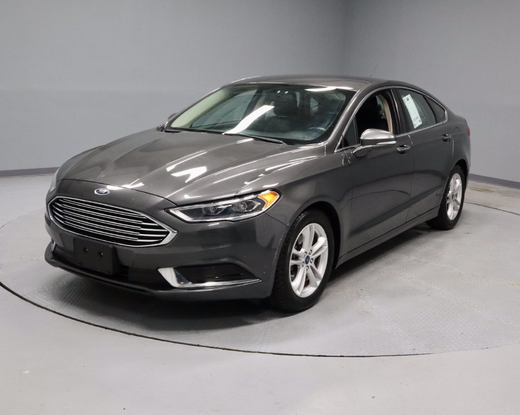 Used 2018 Ford Fusion SE FWD image 8