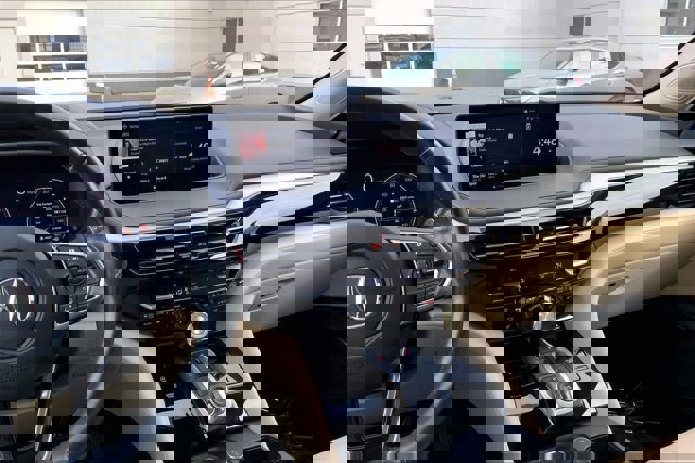 Used 2023 Acura MDX SH-AWD image 5