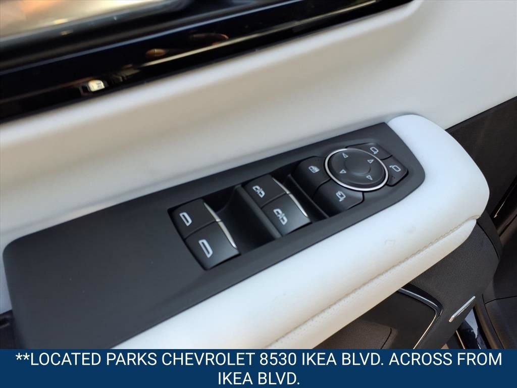 New 2026 Chevrolet Suburban Premier AWD/4WD image 22