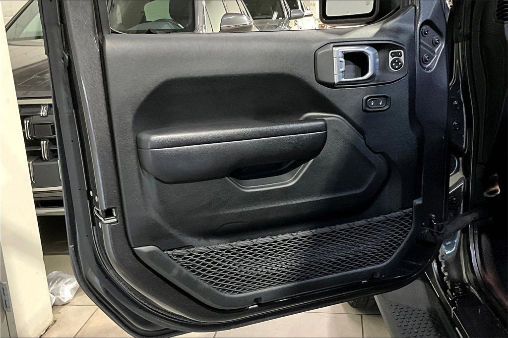 Used 2021 Jeep Wrangler Unlimited Sport image 20