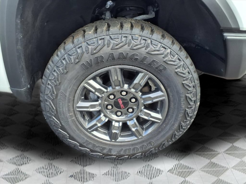 New 2026 GMC Sierra 1500 AT4X AWD/4WD image 9