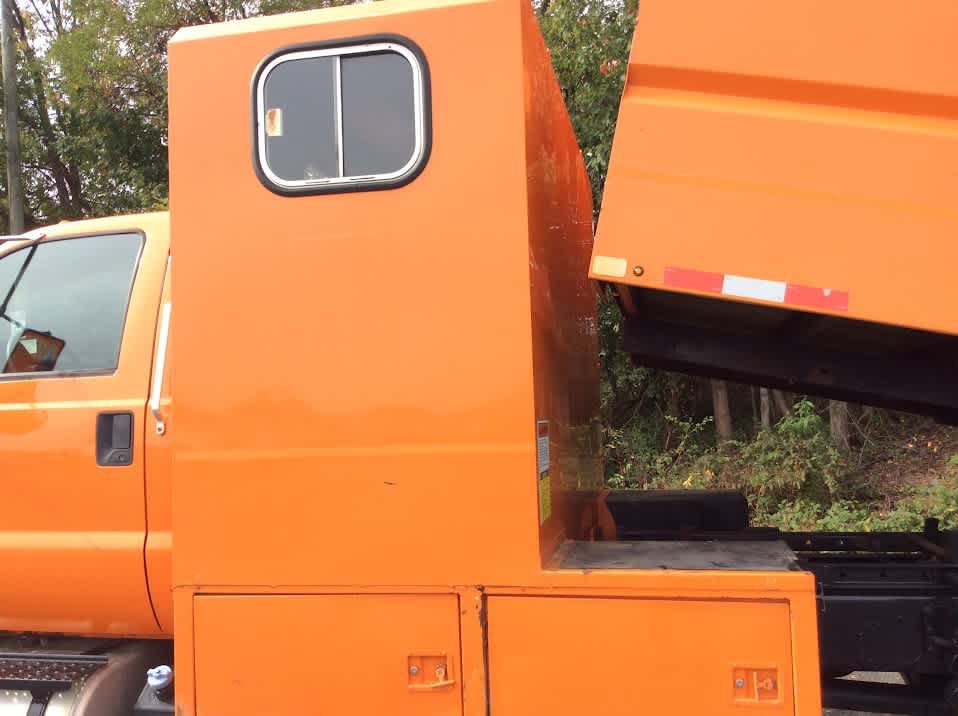 Used 2013 Ford F750 2WD Regular Cab Super Duty image 7
