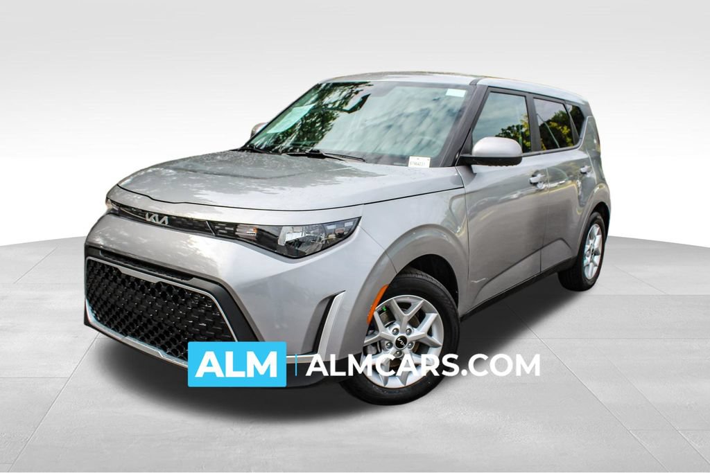 Used 2025 Kia Soul LX w/ LX Technology Package