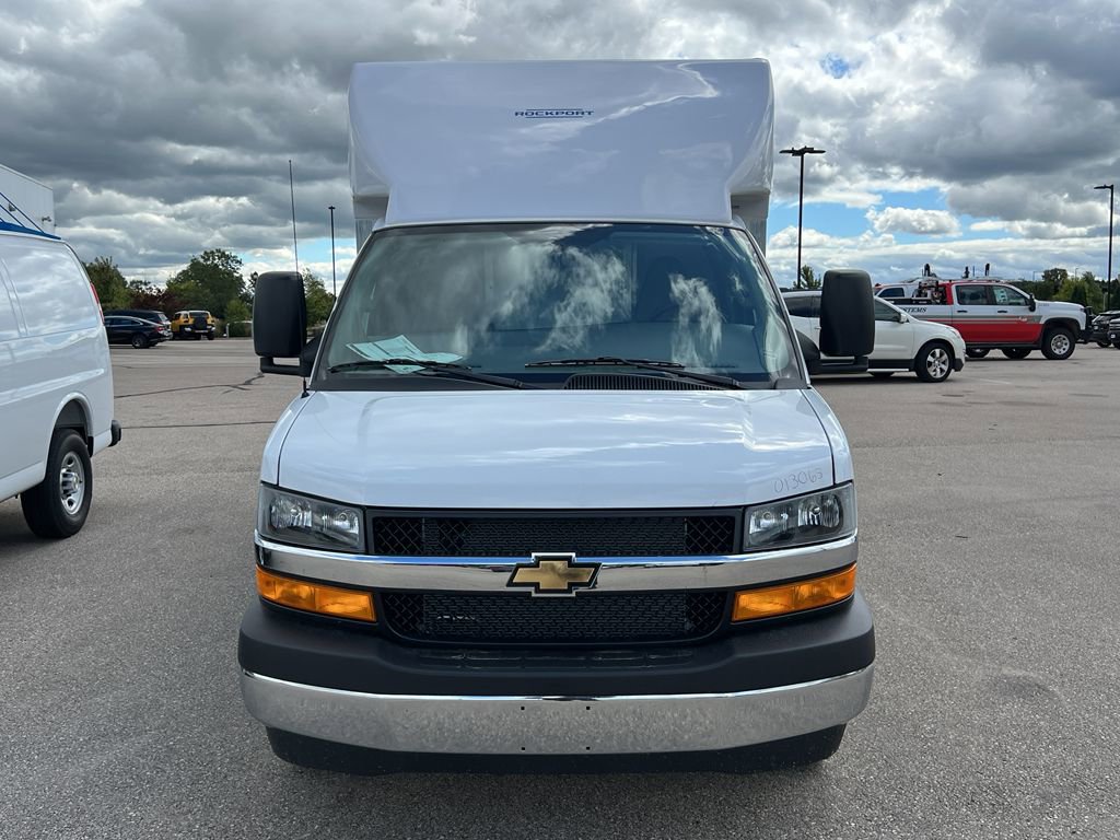 New 2025 Chevrolet Express 3500 w/ Power Convenience Package image 31