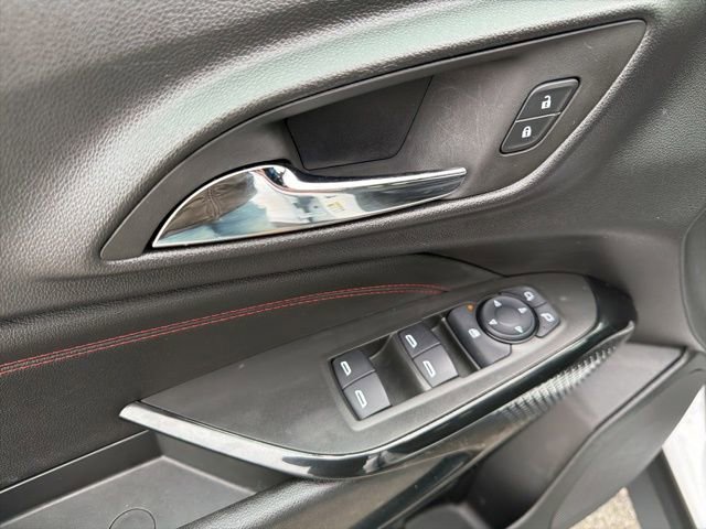 Used 2025 Chevrolet Trax RS w/ Driver Confidence Package image 11