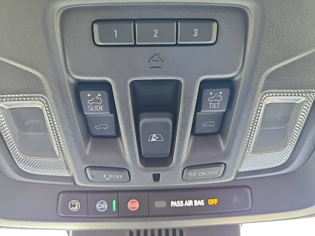 Used 2025 GMC Sierra 1500 AT4 w/ AT4 Premium Package AWD/4WD image 47