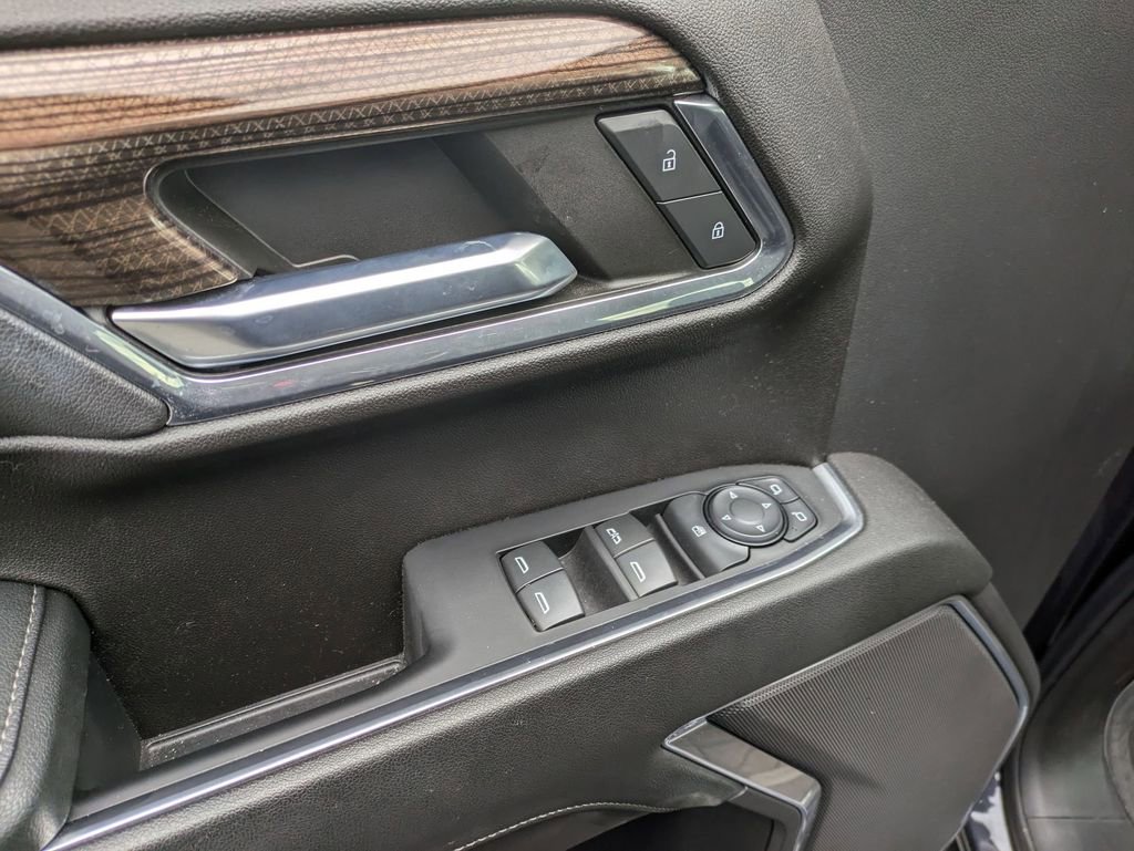 Used 2023 Chevrolet Silverado 1500 LT image 10