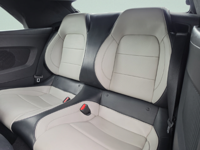 Used 2024 Ford Mustang Premium RWD image 27