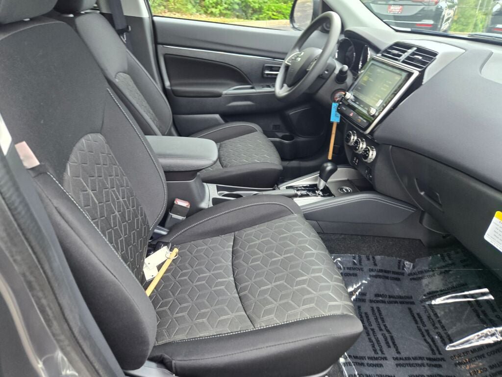 New 2027 Mitsubishi Outlander Sport ES AWD/4WD image 4