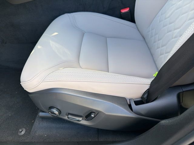 New 2026 Volvo XC60 B5 Plus w/ Protection Package Premier image 10
