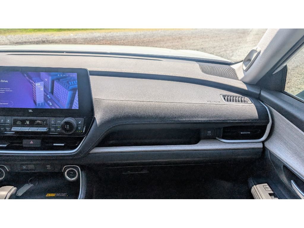 Used 2024 Toyota Grand Highlander Limited image 31