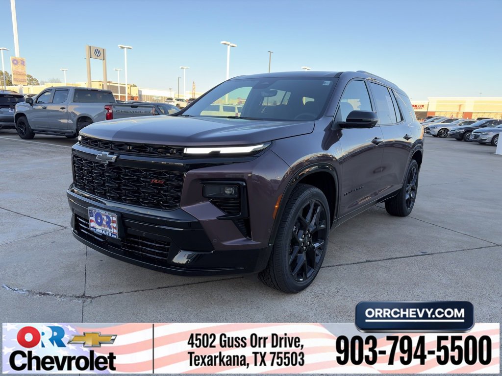 Used 2025 Chevrolet Traverse RS image 1