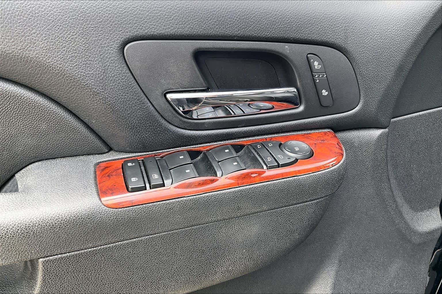 Used 2013 Chevrolet Tahoe LT w/ Texas Edition RWD image 34