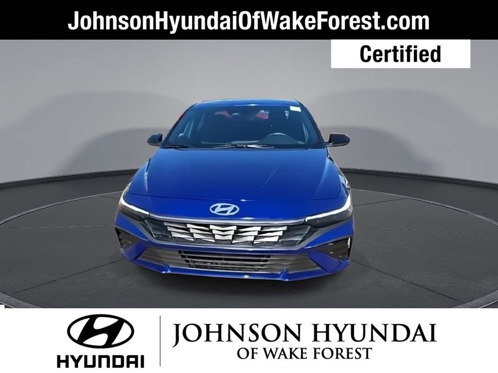 Certified 2025 Hyundai Elantra Sport w/ Cargo Package FWD image 3