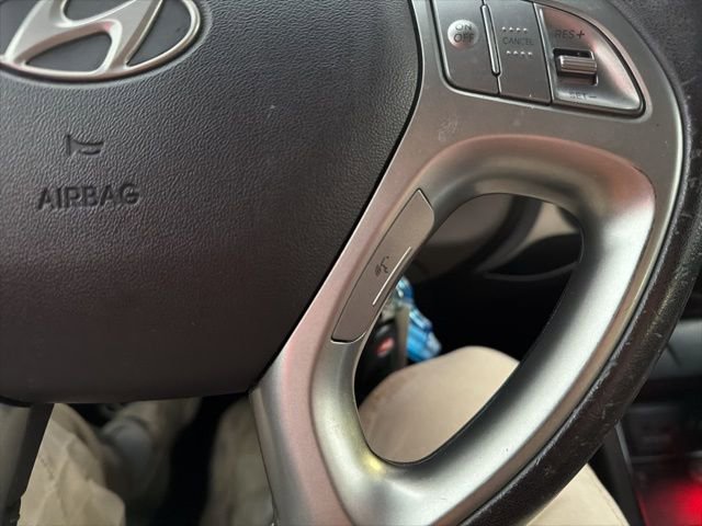 Used 2012 Hyundai Tucson GLS image 31