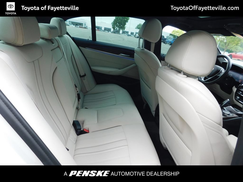 Used 2021 BMW 530i xDrive w/ Convenience Package AWD/4WD image 5