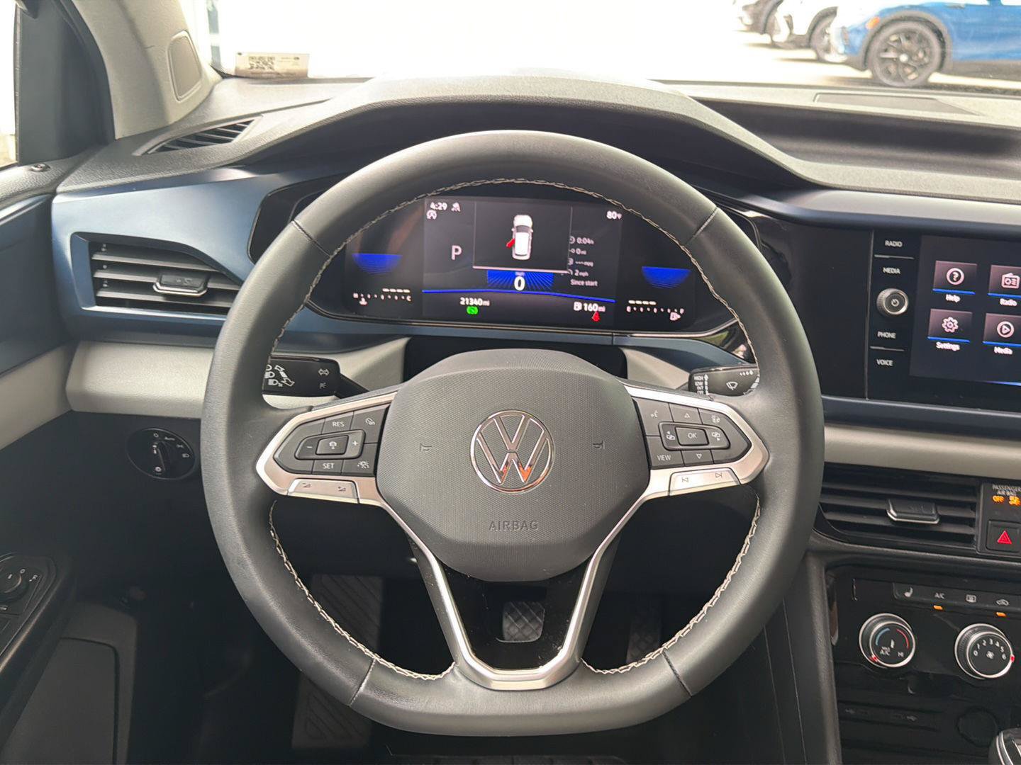 Certified 2023 Volkswagen Taos SE AWD/4WD image 17
