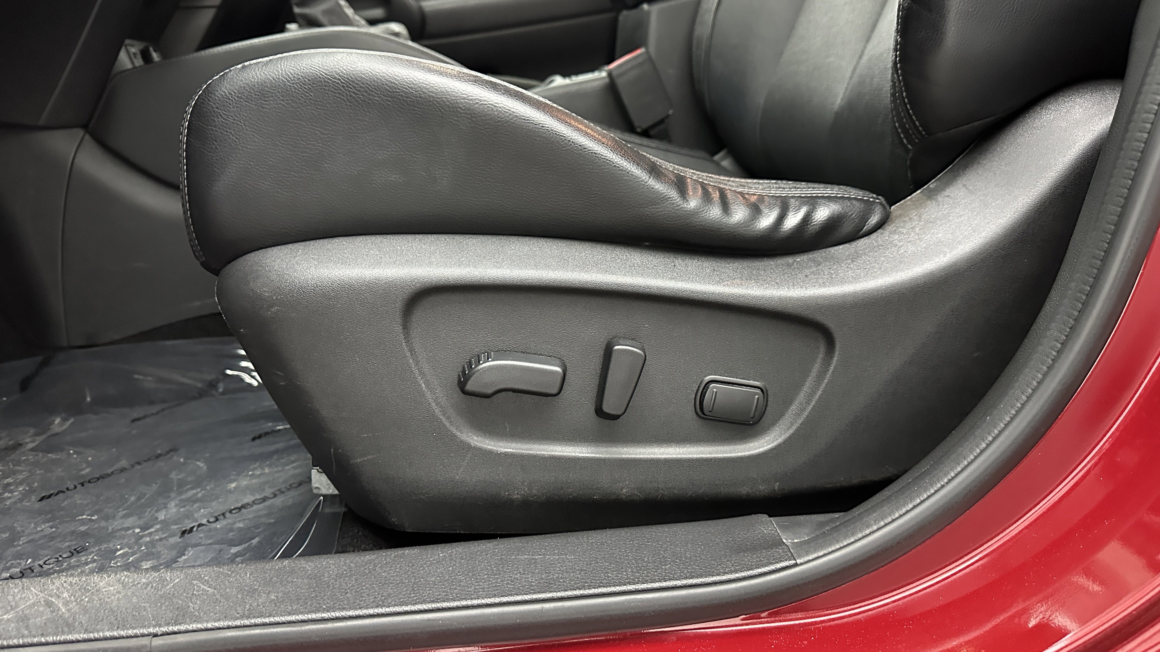 Used 2017 Nissan Rogue Sport SL w/ SL Premium Package image 13