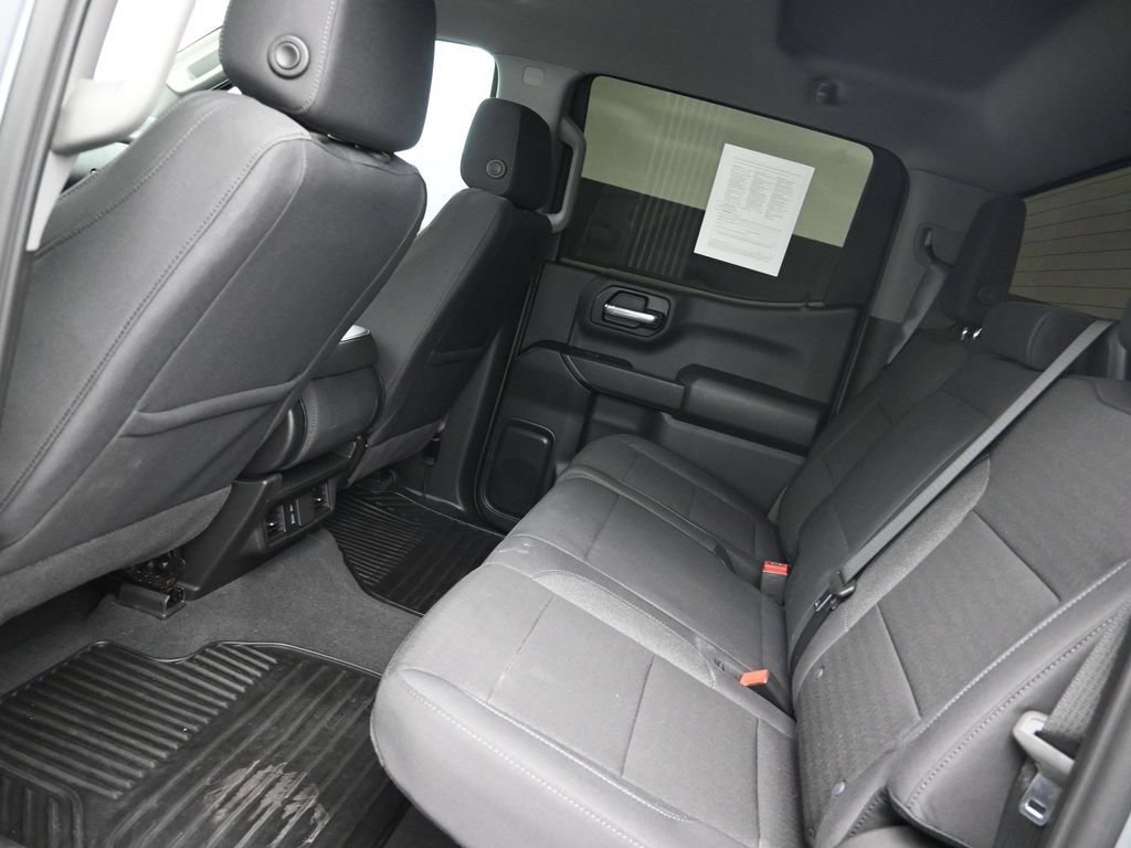 Used 2026 Chevrolet Silverado 1500 Custom w/ Turbomax Blackout Package RWD image 12