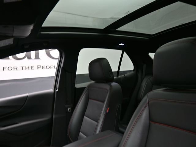 Used 2023 Chevrolet Equinox RS w/ RS Leather Package image 17