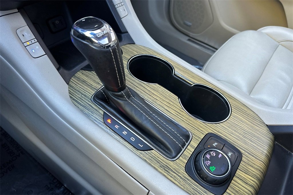 Used 2018 GMC Acadia Denali w/ Technology Package image 25