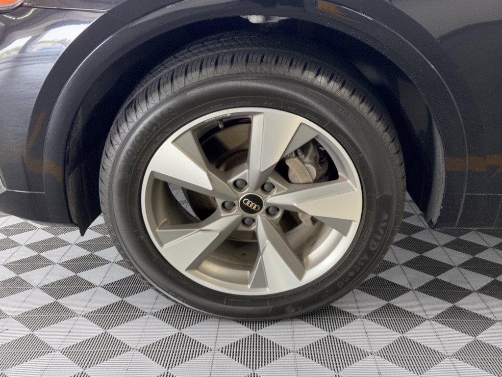 Used 2022 Audi Q5 2.0T Premium Plus AWD/4WD image 13