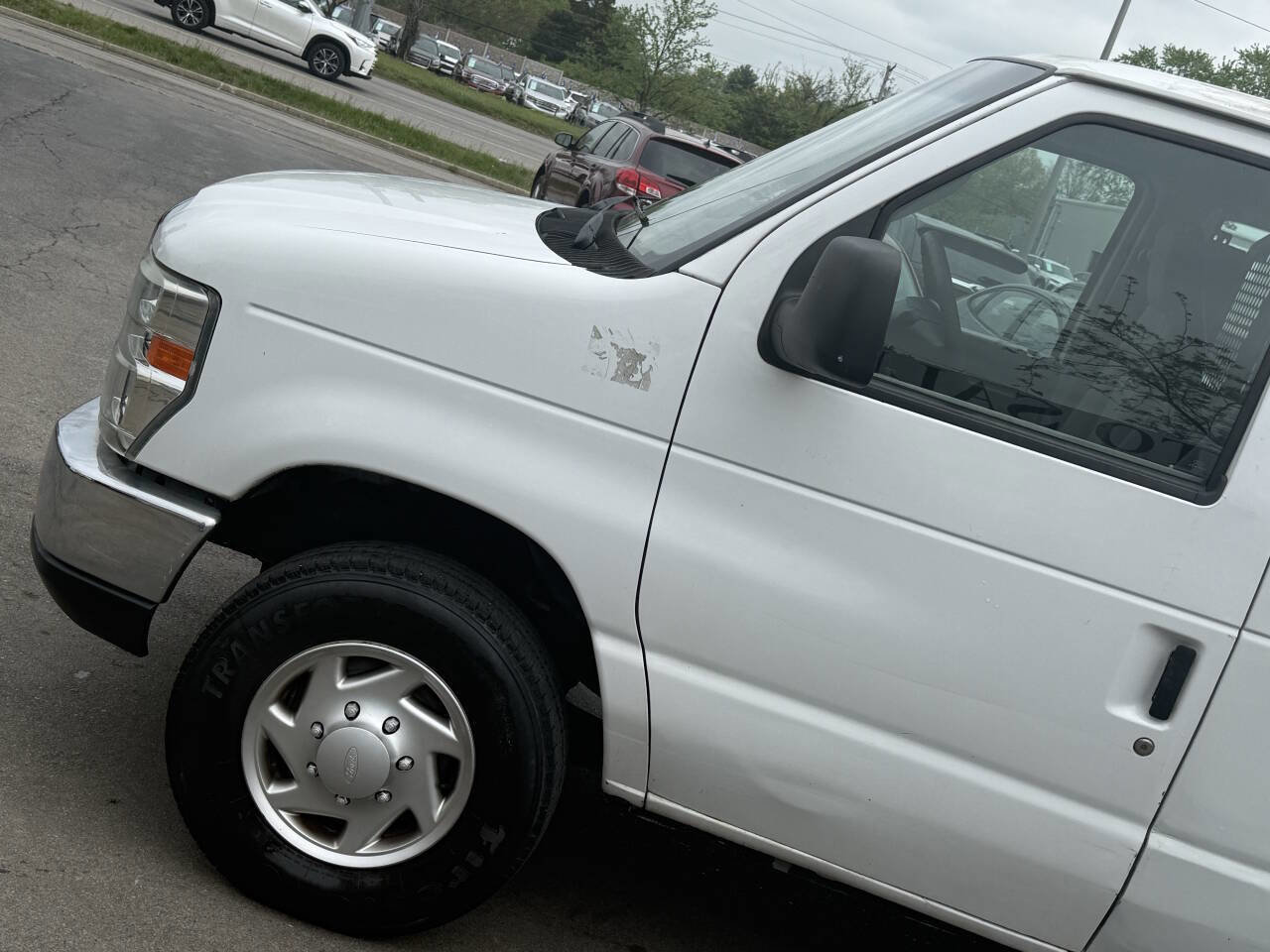 Used 2012 Ford E-250 and Econoline 250 w/ PWR Group RWD image 3