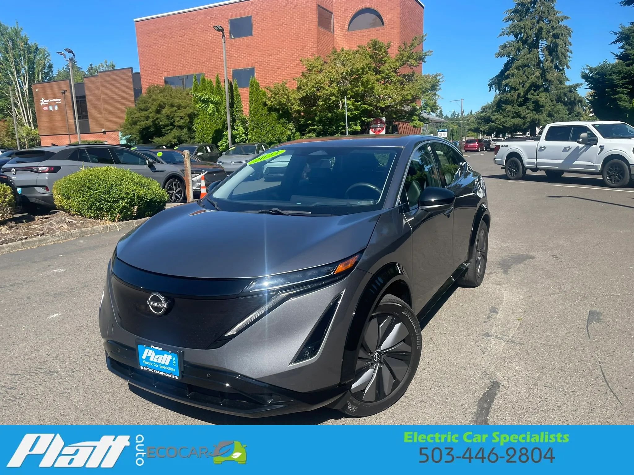 Used 2023 Nissan Ariya FWD image 2