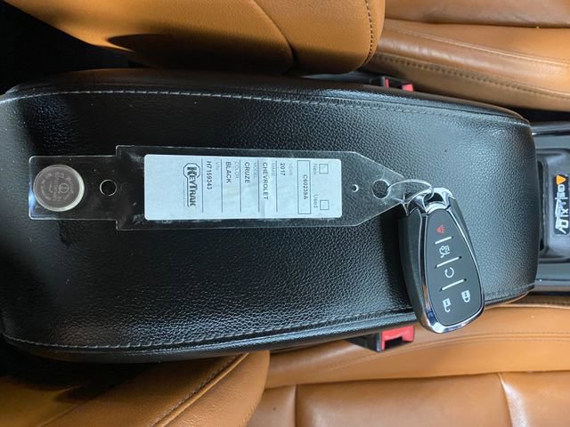 Certified 2017 Chevrolet Cruze Premier image 31