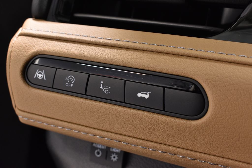 New 2026 INFINITI QX80 Luxe image 18