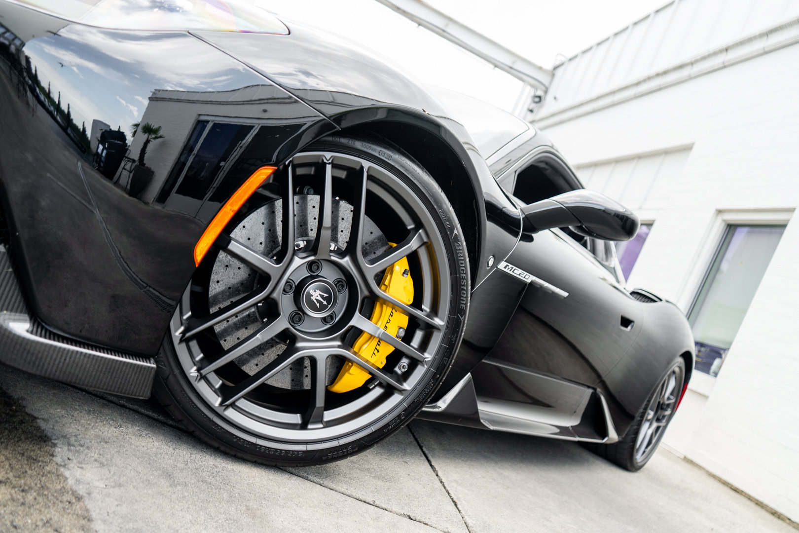 Used 2022 Maserati MC20 Coupe RWD image 5