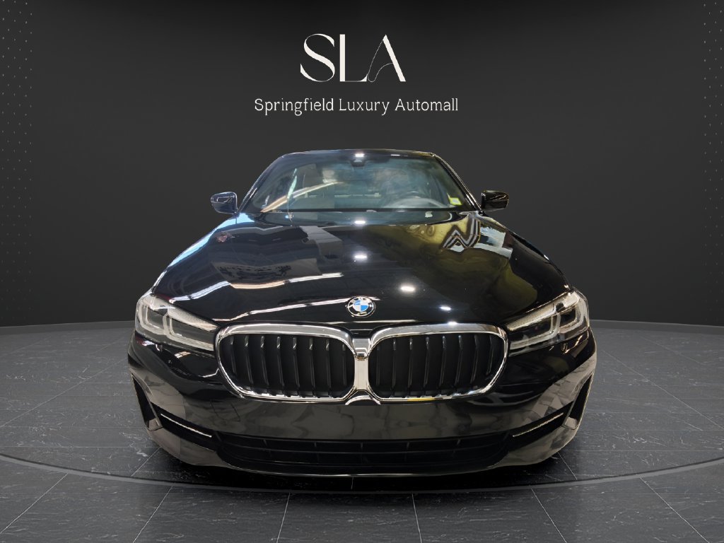 Used 2023 BMW 530i xDrive w/ M Sport Package AWD/4WD image 2